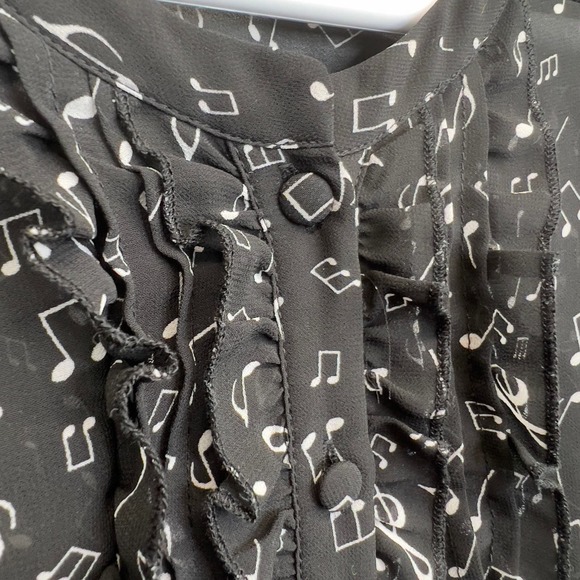 Torrid Music Note Chiffon Top Black White Size 4X Smocked Short Sleeve Blouse - Picture 8 of 12